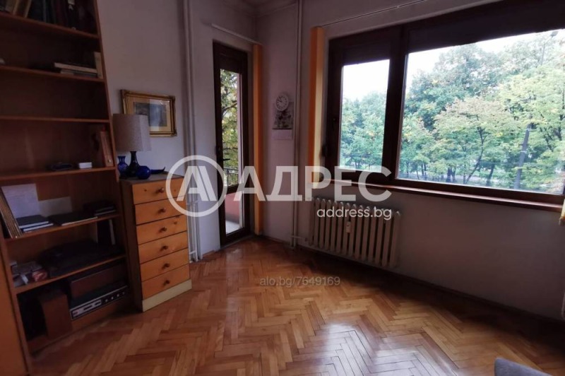 Продава 3-СТАЕН, гр. София, Център, снимка 5 - Апартаменти - 51598087