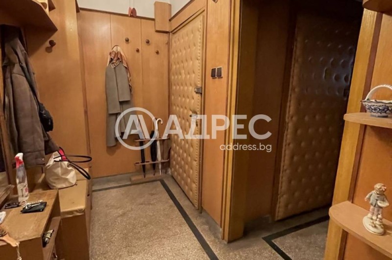 Продава 3-СТАЕН, гр. София, Център, снимка 12 - Апартаменти - 51598087