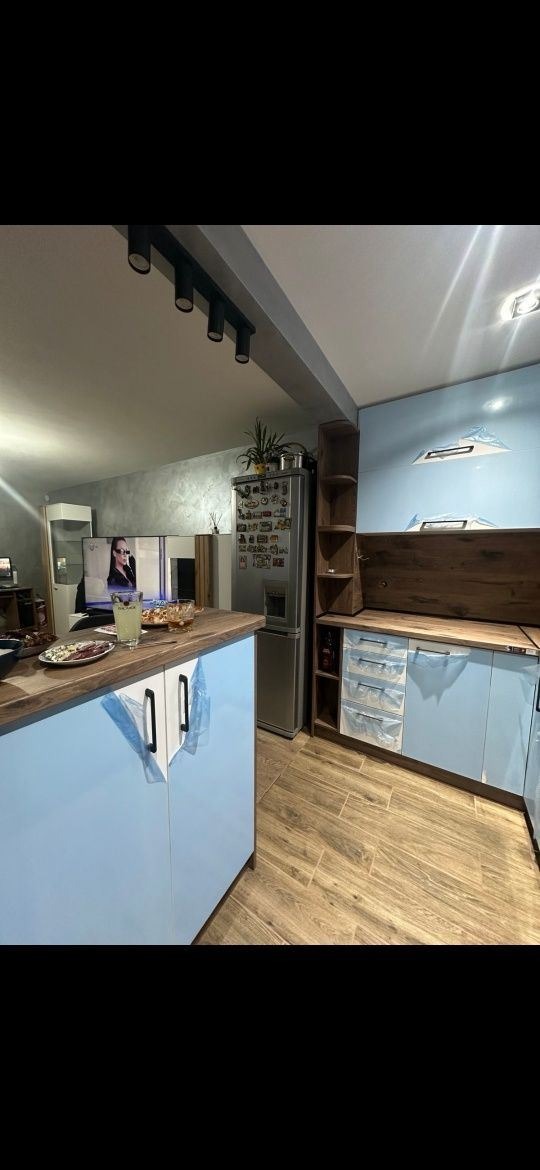 Продава 3-СТАЕН, гр. София, Света Троица, снимка 2 - Апартаменти - 53411240