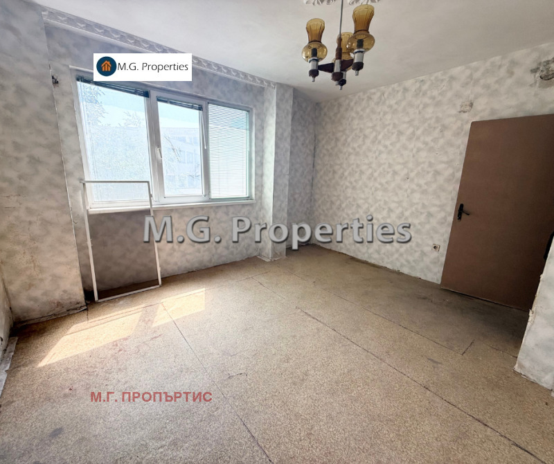 Продава  4-стаен град Варна , Зимно кино Тракия , 100 кв.м | 58484100