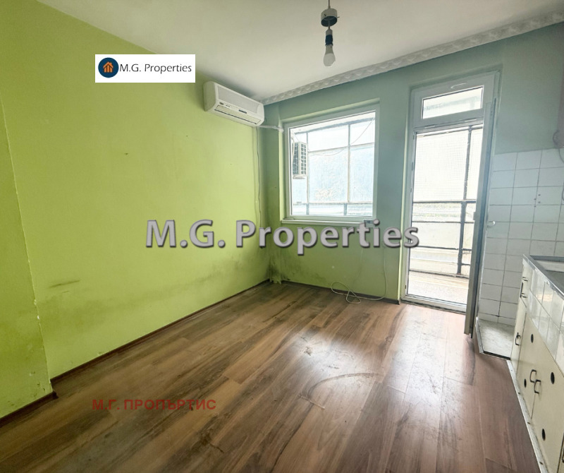 Продава  4-стаен град Варна , Зимно кино Тракия , 100 кв.м | 58484100 - изображение [6]