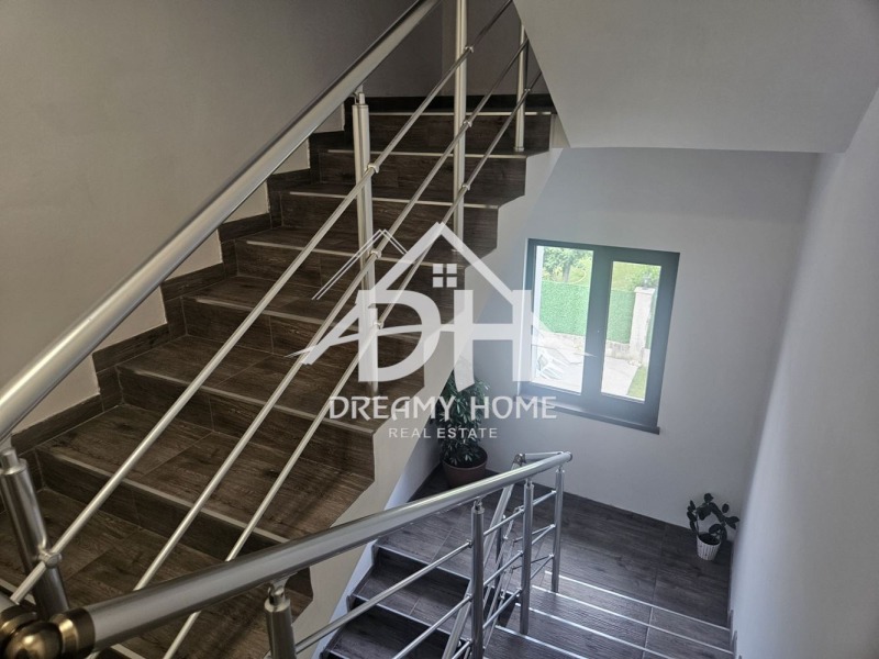 Продава  Етаж от къща град Кърджали , Студен кладенец , 269 кв.м | 39953793 - изображение [14]