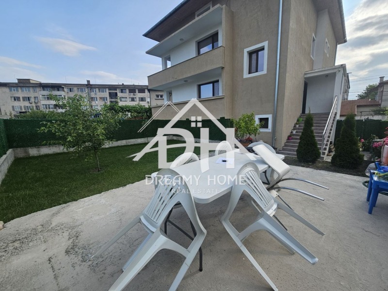 Продава  Етаж от къща град Кърджали , Студен кладенец , 269 кв.м | 39953793 - изображение [2]
