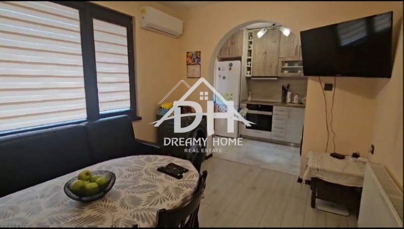 Продава  Етаж от къща град Кърджали , Студен кладенец , 269 кв.м | 39953793 - изображение [6]