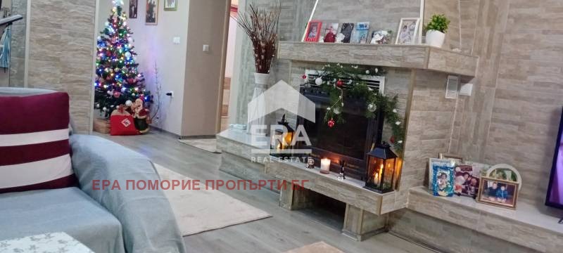 Продава  Къща област Бургас , с. Гълъбец , 236 кв.м | 56717933 - изображение [12]