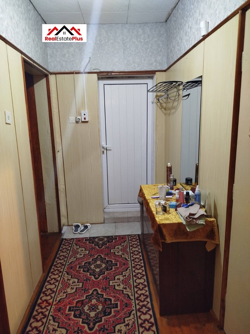 Till salu  Hus region Pleven , Grivica , 144 kvm | 24830404 - bild [11]