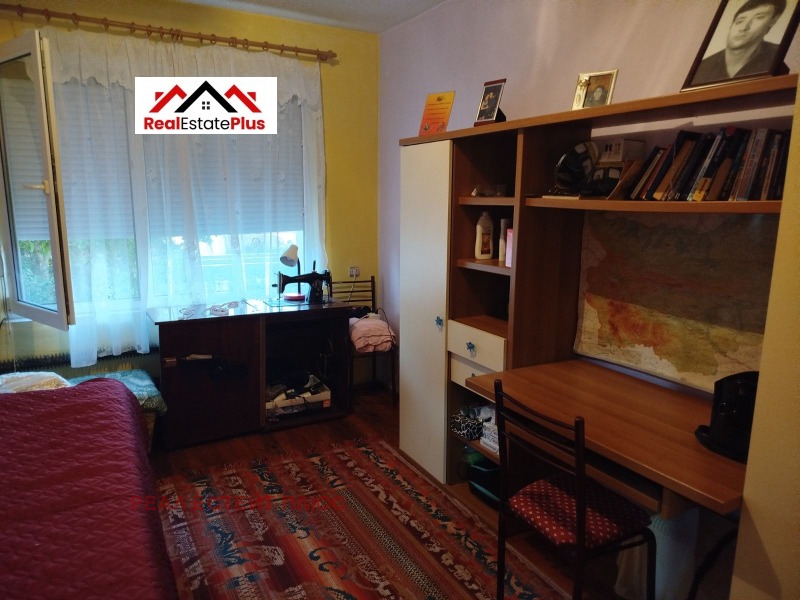 Till salu  Hus region Pleven , Grivica , 144 kvm | 24830404 - bild [9]