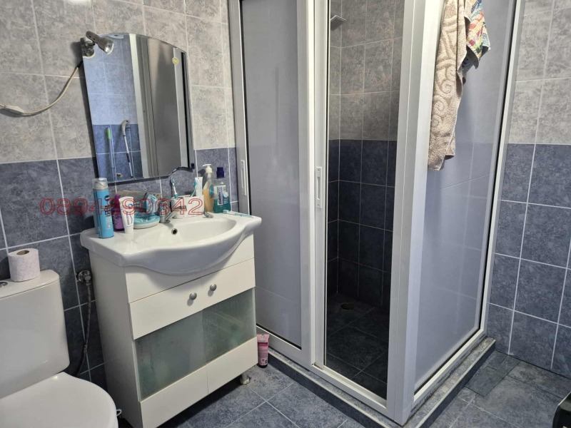 Продава КЪЩА, гр. Добрич, Център, снимка 5 - Къщи - 53597617