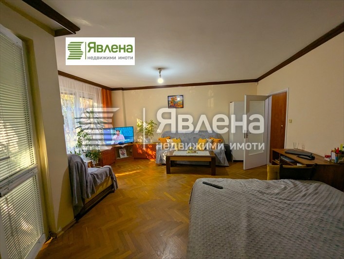 Till salu  2 sovrum Sofia , Belite brezi , 100 kvm | 30712150