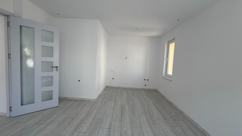 Продава  Етаж от къща град Добрич , Христо Ботев , 94 кв.м | 81246277 - изображение [3]