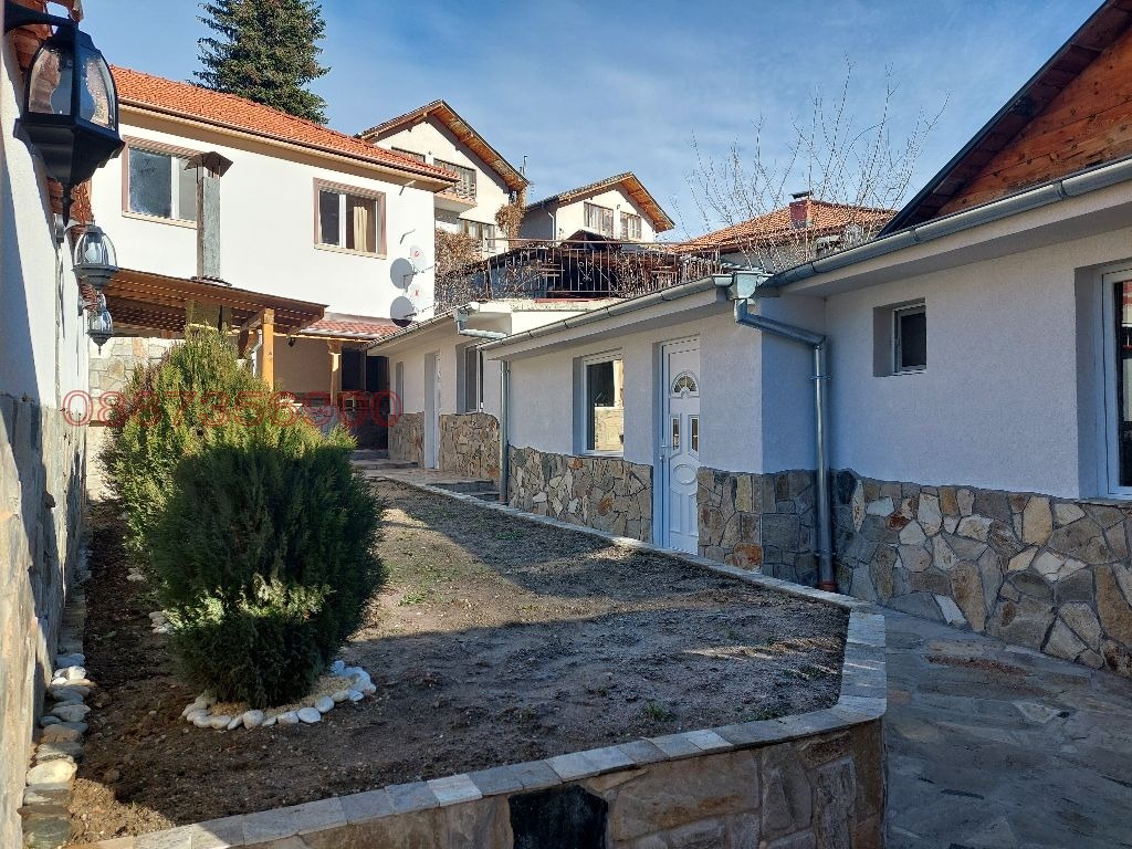 Продава КЪЩА, с. Орехово, област Смолян