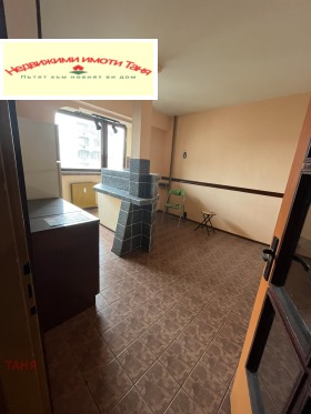 1 bedroom Teva, Pernik 5