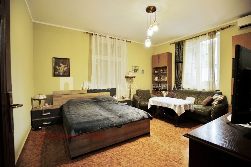 De vânzare  1 dormitor Sofia , Țentâr , 74 mp | 43946447 - imagine [9]