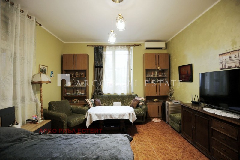 De vânzare  1 dormitor Sofia , Țentâr , 74 mp | 43946447 - imagine [7]