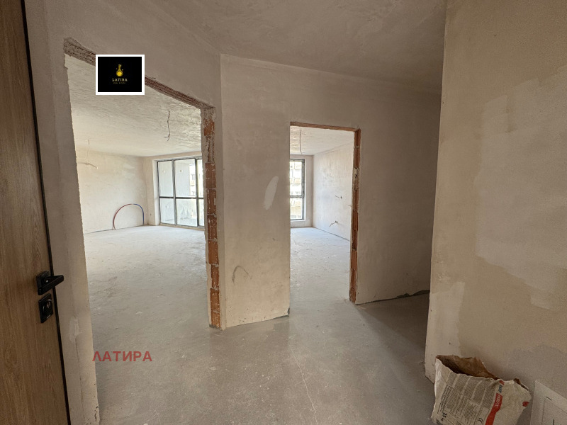 In vendita  2 camere da letto Sofia , Poligona , 117 mq | 12462275 - Immagine [3]