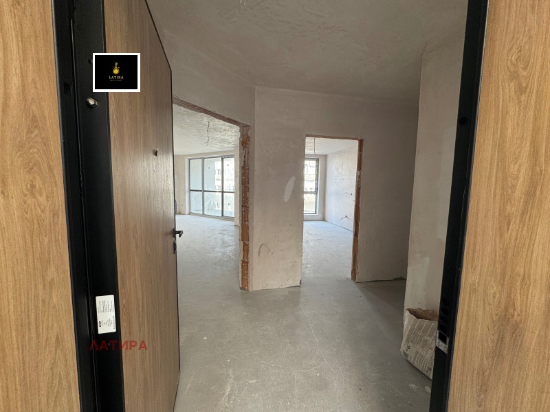 In vendita  2 camere da letto Sofia , Poligona , 117 mq | 12462275 - Immagine [2]
