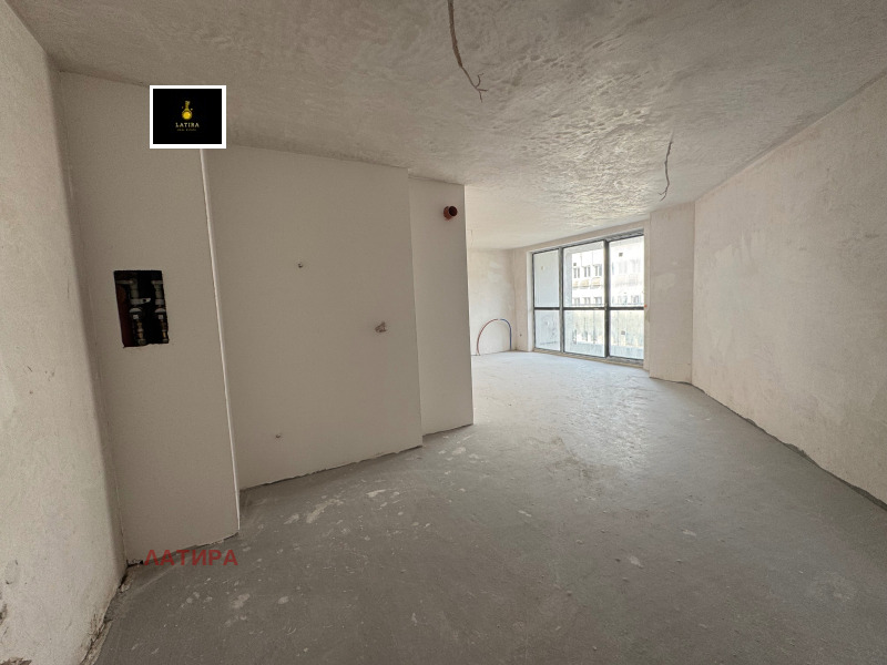 In vendita  2 camere da letto Sofia , Poligona , 117 mq | 12462275 - Immagine [4]
