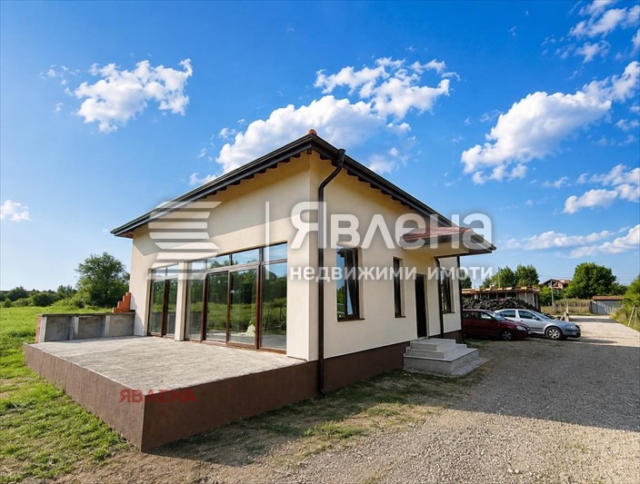 Продава КЪЩА, гр. Божурище, област София област, снимка 2 - Къщи - 56063282