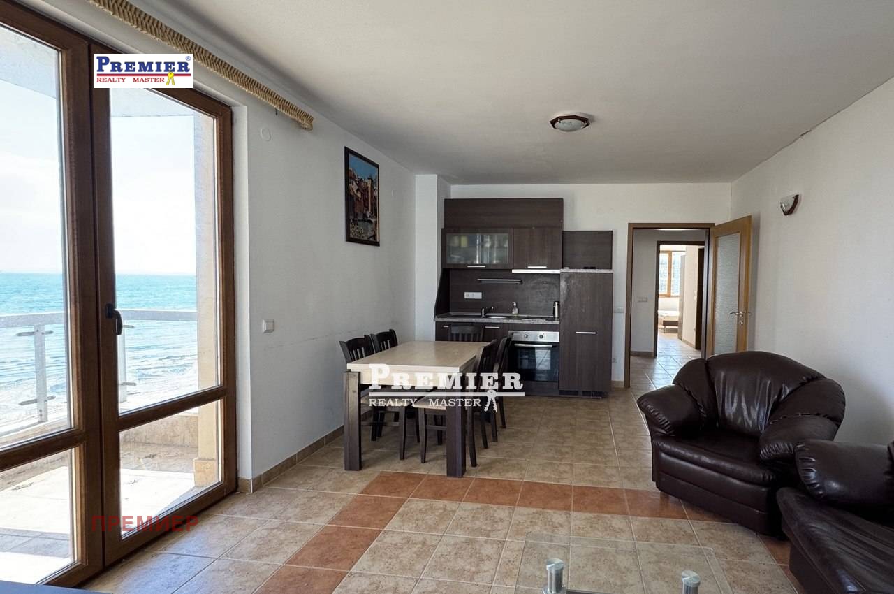 Продава 3-СТАЕН, гр. Поморие, област Бургас, снимка 7 - Апартаменти - 54300525