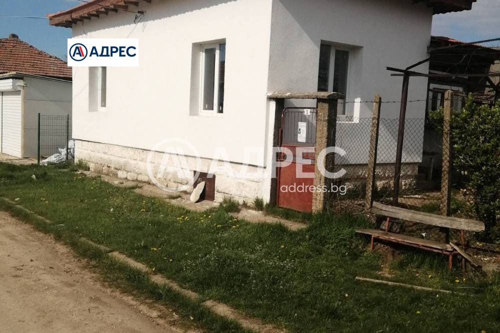 Продава КЪЩА, с. Беловец, област Разград, снимка 3 - Къщи - 54360852
