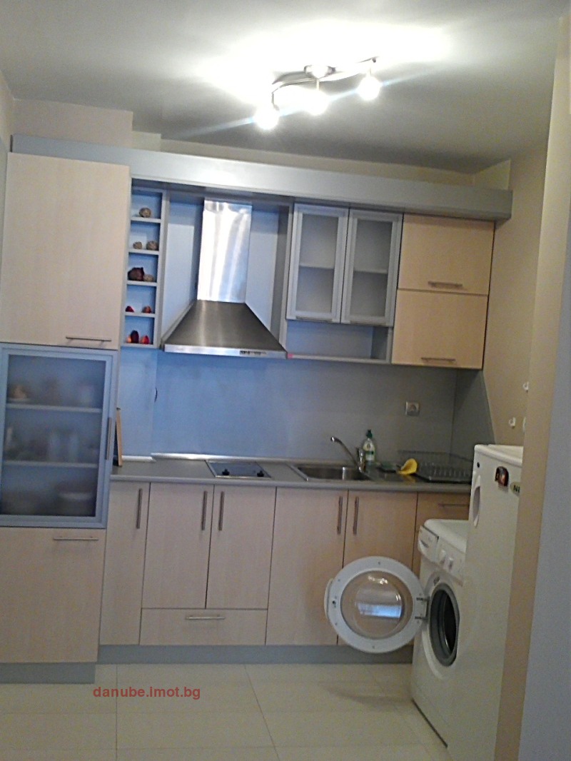 На продаж  1 спальня Русе , Възраждане , 65 кв.м | 89270006 - зображення [3]
