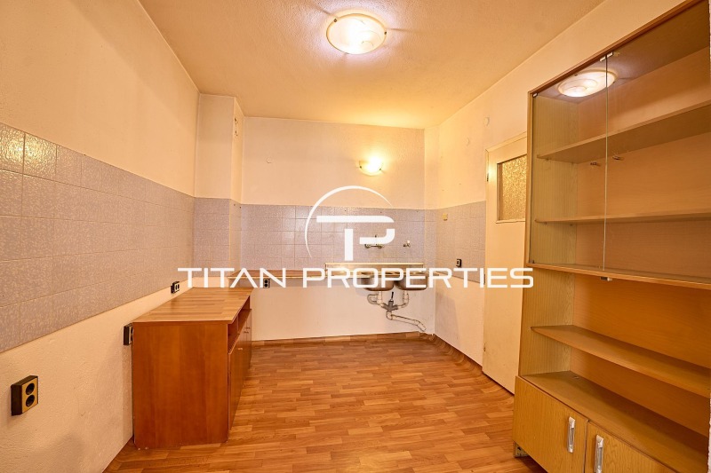 En venta  2 dormitorios Plovdiv , Tsentar , 109 metros cuadrados | 64248201 - imagen [6]