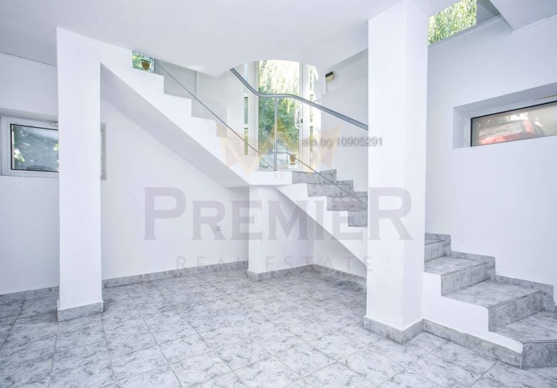 Продава КЪЩА, гр. Варна, Фестивален комплекс, снимка 2 - Къщи - 53467806