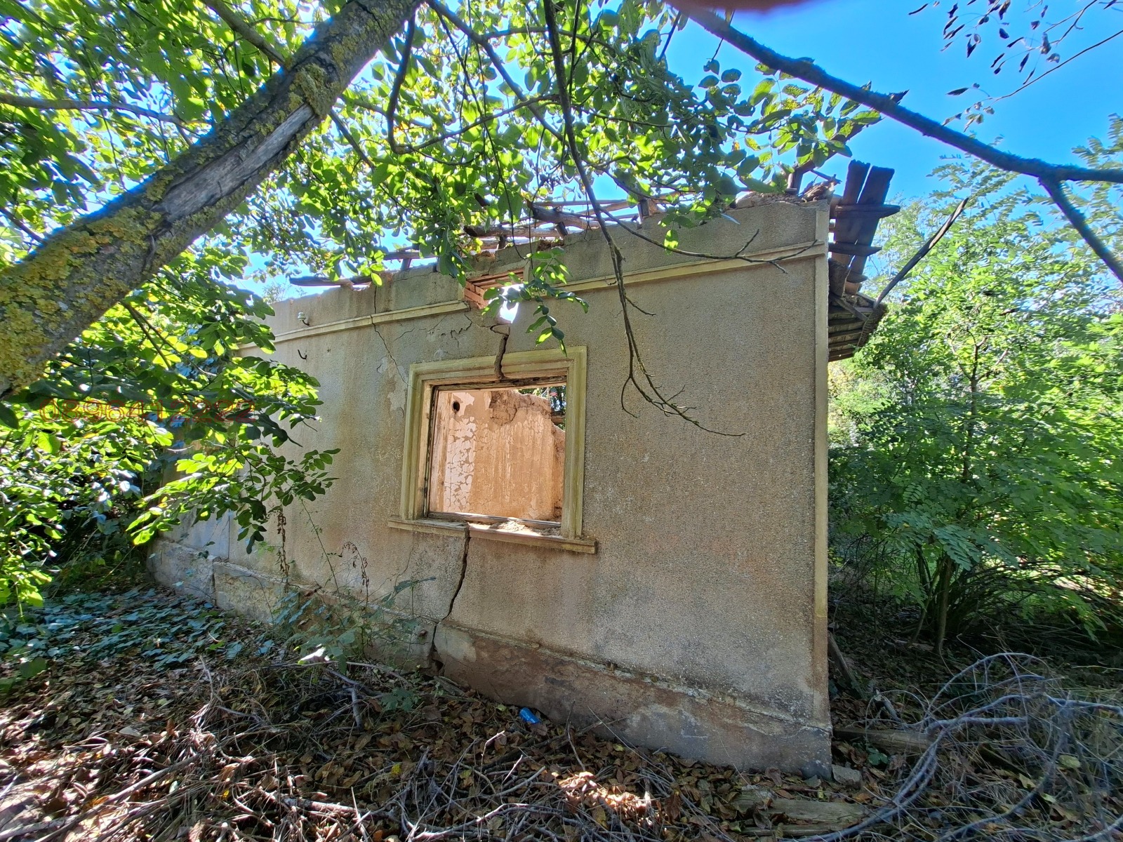 Продава КЪЩА, с. Бежаново, област Добрич