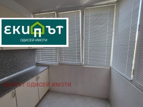 3 makuuhuonetta Troševo, Varna 3