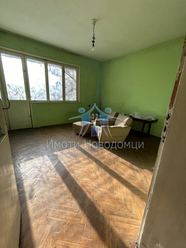 Продава  3-стаен град Шумен , Център , 75 кв.м | 40796693