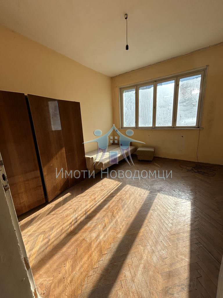 Продава  3-стаен град Шумен , Център , 75 кв.м | 40796693 - изображение [2]