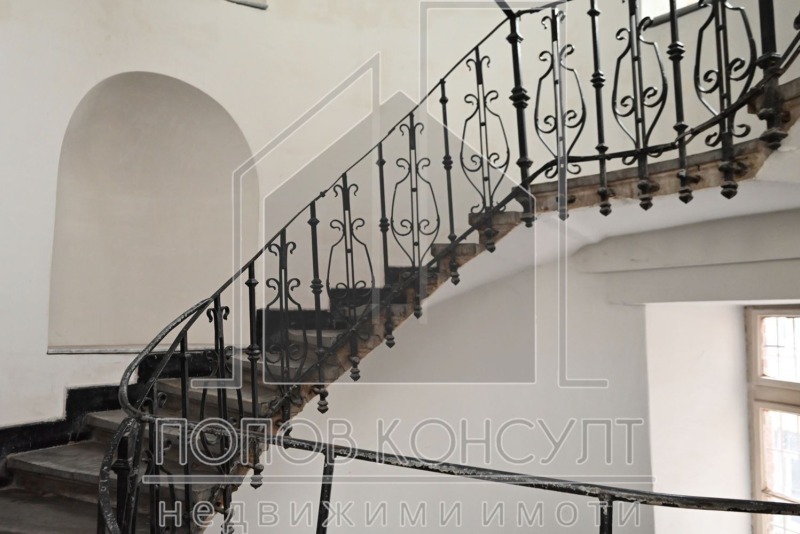Продава  Етаж от къща град Пловдив , Капана , 690 кв.м | 95963894 - изображение [4]