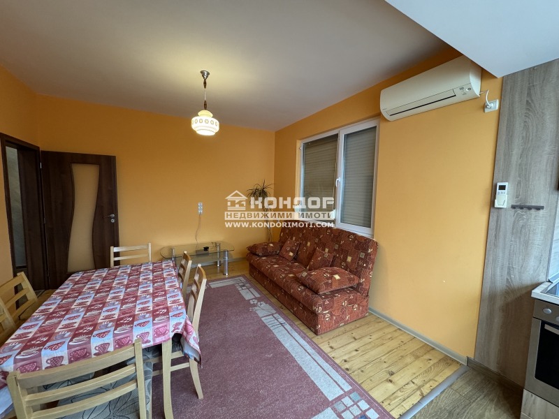 Продава ЕТАЖ ОТ КЪЩА, гр. Пловдив, Център, снимка 2 - Етаж от къща - 53087023