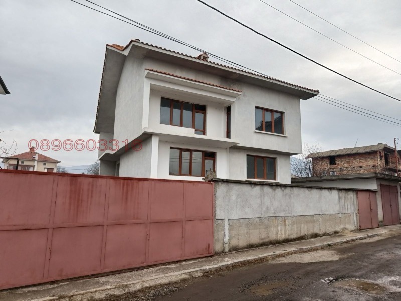 Till salu  Hus region Plovdiv , Manole , 240 kvm | 36423486