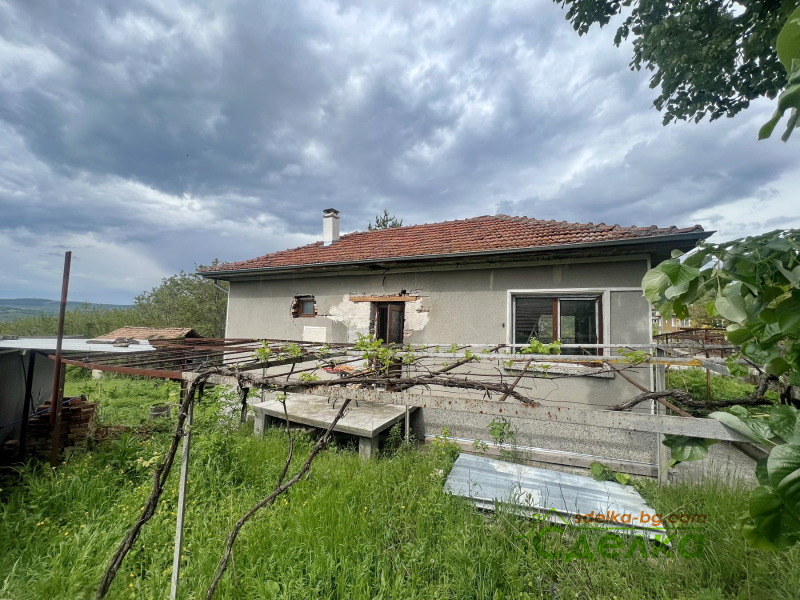 Eladó  Ház régió Gabrovo , Skalsko , 84 négyzetméter | 80041642