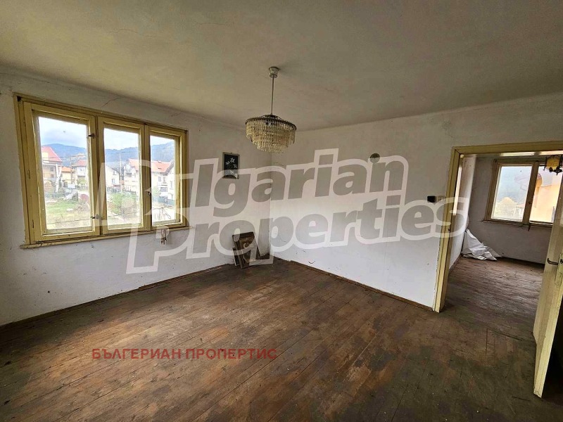 Продава КЪЩА, с. Говедарци, област София област, снимка 11 - Къщи - 52144282