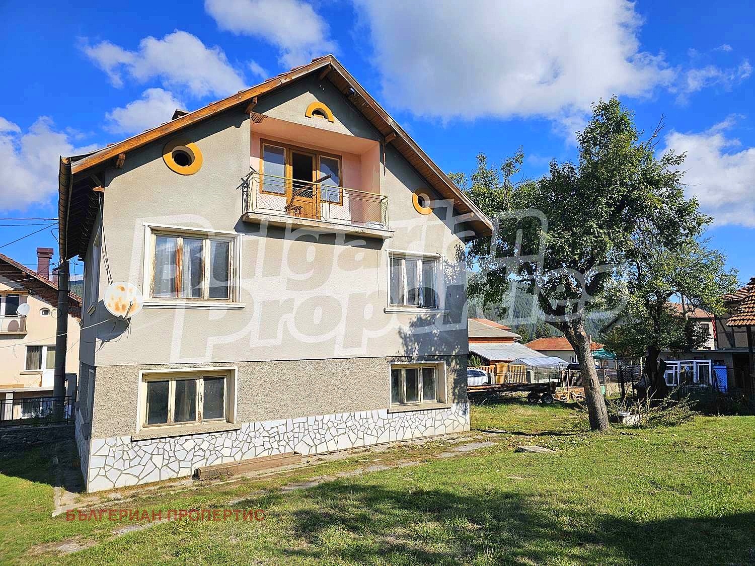 Продава КЪЩА, с. Говедарци, област София област, снимка 2 - Къщи - 52144282