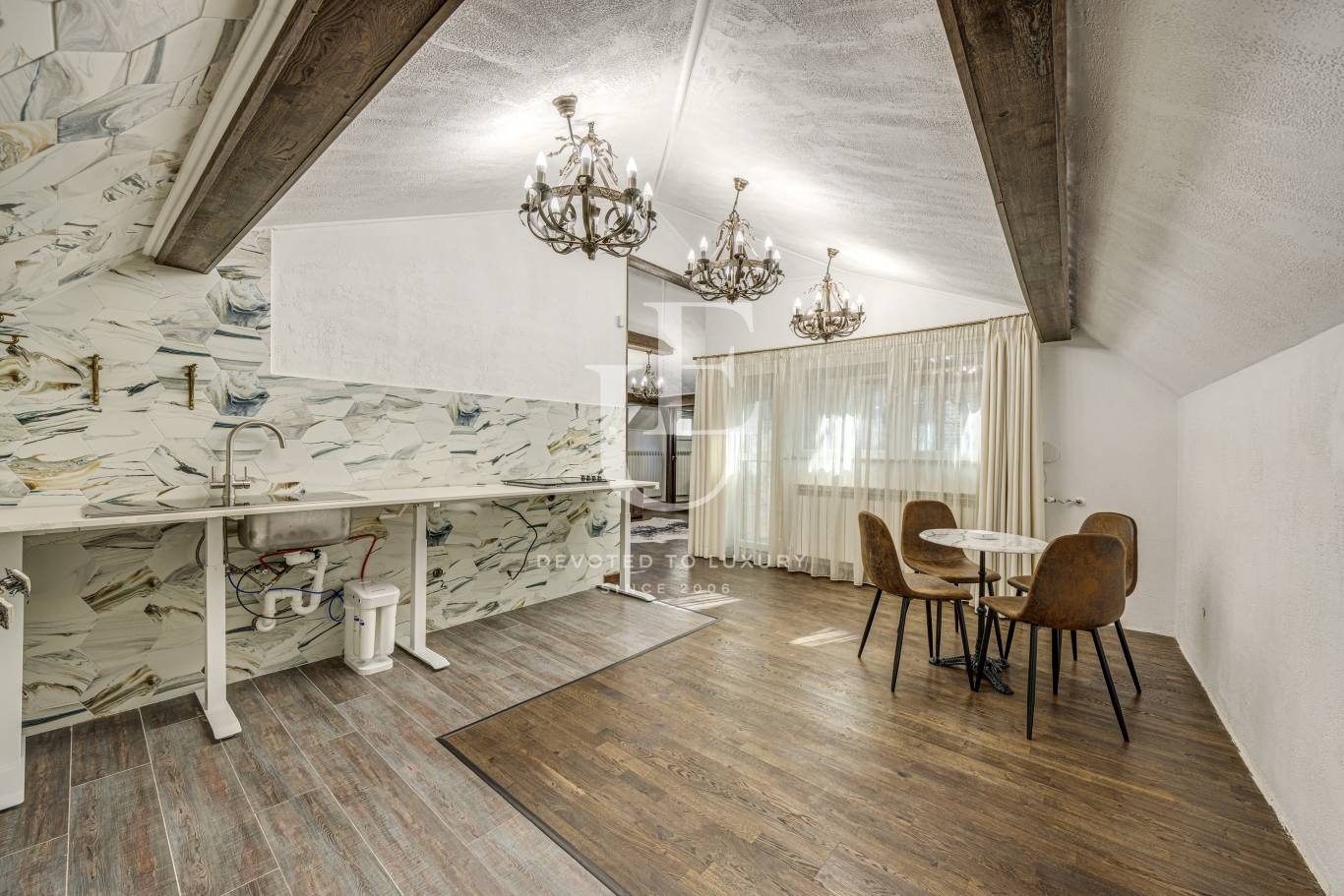 Продава КЪЩА, гр. София, Оборище, снимка 17 - Къщи - 54515512