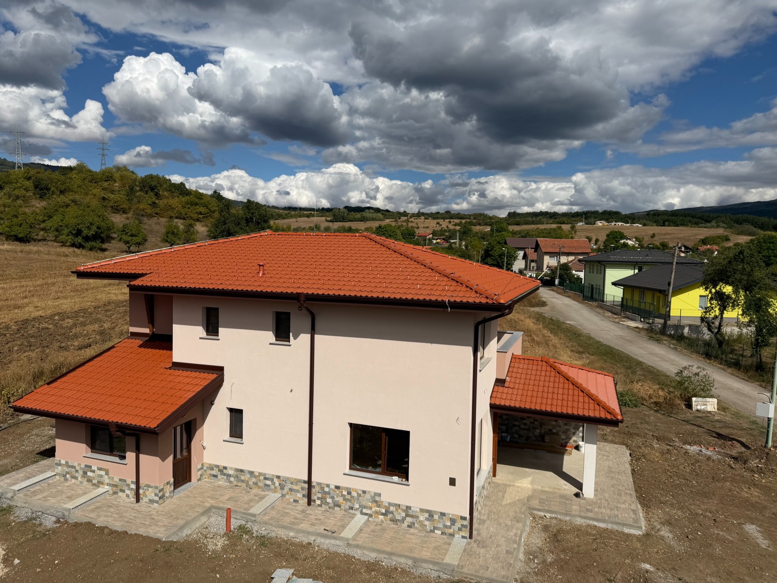 Продава КЪЩА, с. Драгичево, област Перник, снимка 2 - Къщи - 56370809