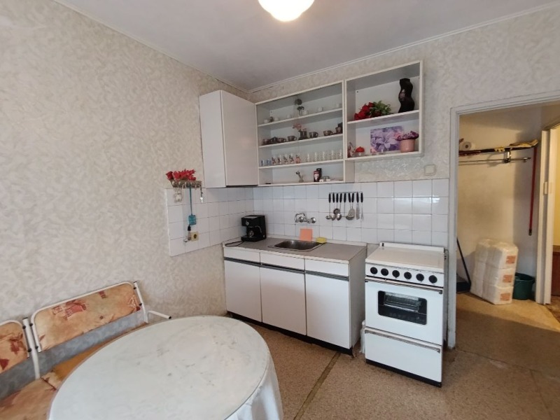 Продава 1-СТАЕН, гр. Русе, Възраждане, снимка 3 - Апартаменти - 53323489