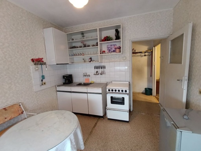 Продава 1-СТАЕН, гр. Русе, Възраждане, снимка 4 - Апартаменти - 53323489