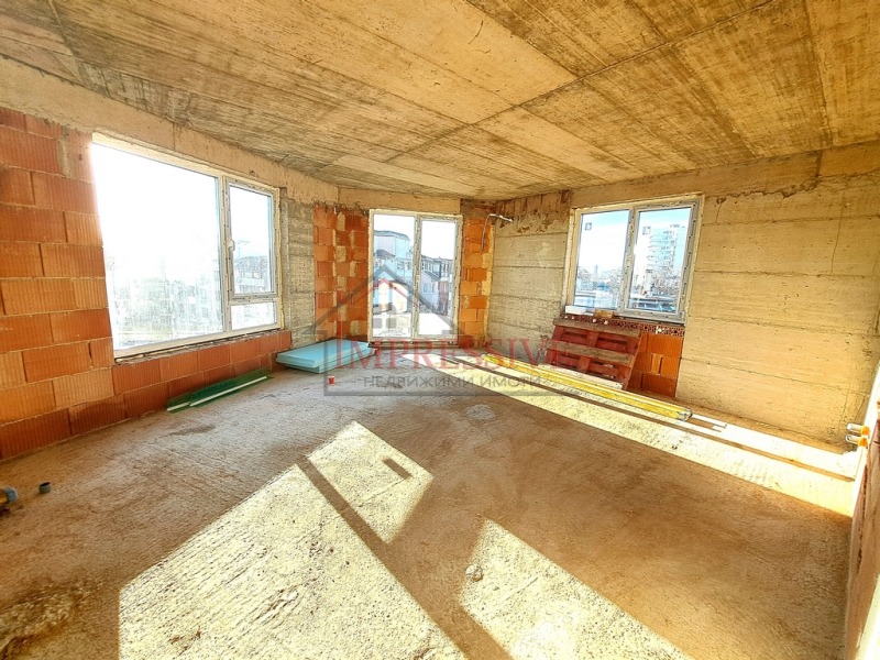 Te koop  2 slaapkamers Varna , Levski 1 , 96 m² | 94374479