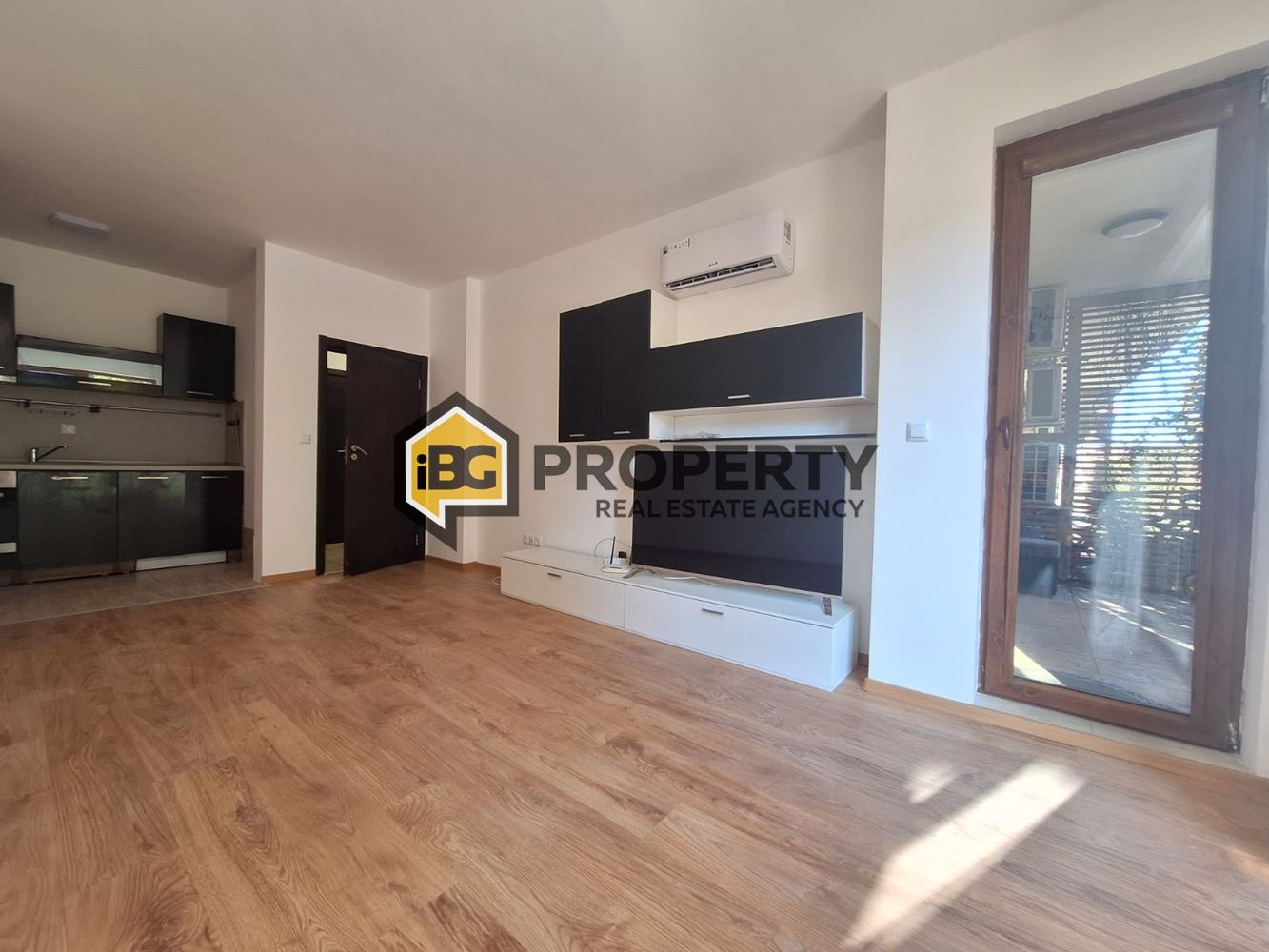 Продава 2-СТАЕН, гр. Бяла, област Варна, снимка 3 - Апартаменти - 53800950