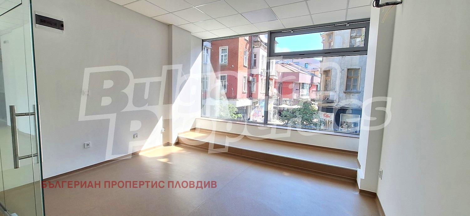 Продава ОФИС, гр. Пловдив, Център