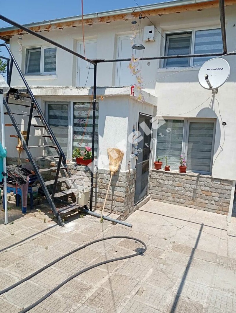 Продава ВИЛА в град Ямбол, Промишлена зона - 28 кв.м / 46 000 € » 89 968.18 лв., МИРЕЛА ЯМБОЛ