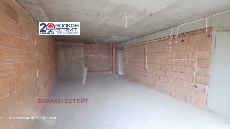 Продава 3-СТАЕН, гр. Велико Търново, Център, снимка 4 - Апартаменти - 52477477