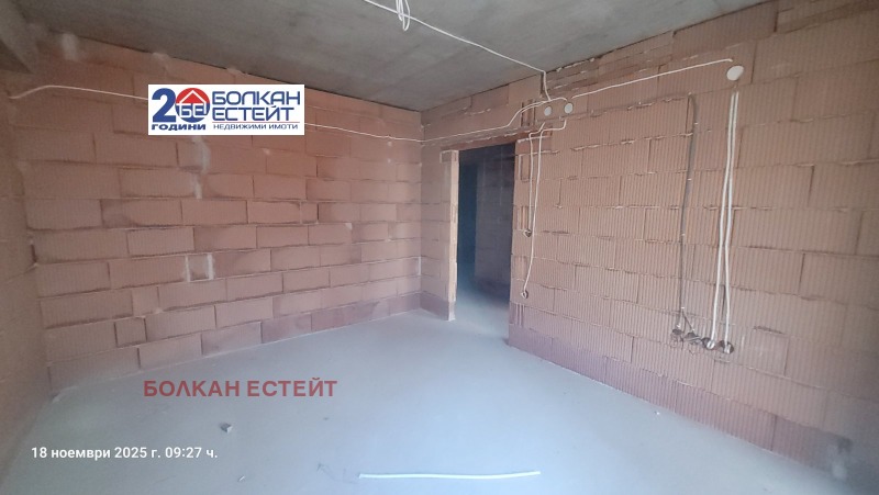 Продава 3-СТАЕН, гр. Велико Търново, Център, снимка 6 - Апартаменти - 52477477