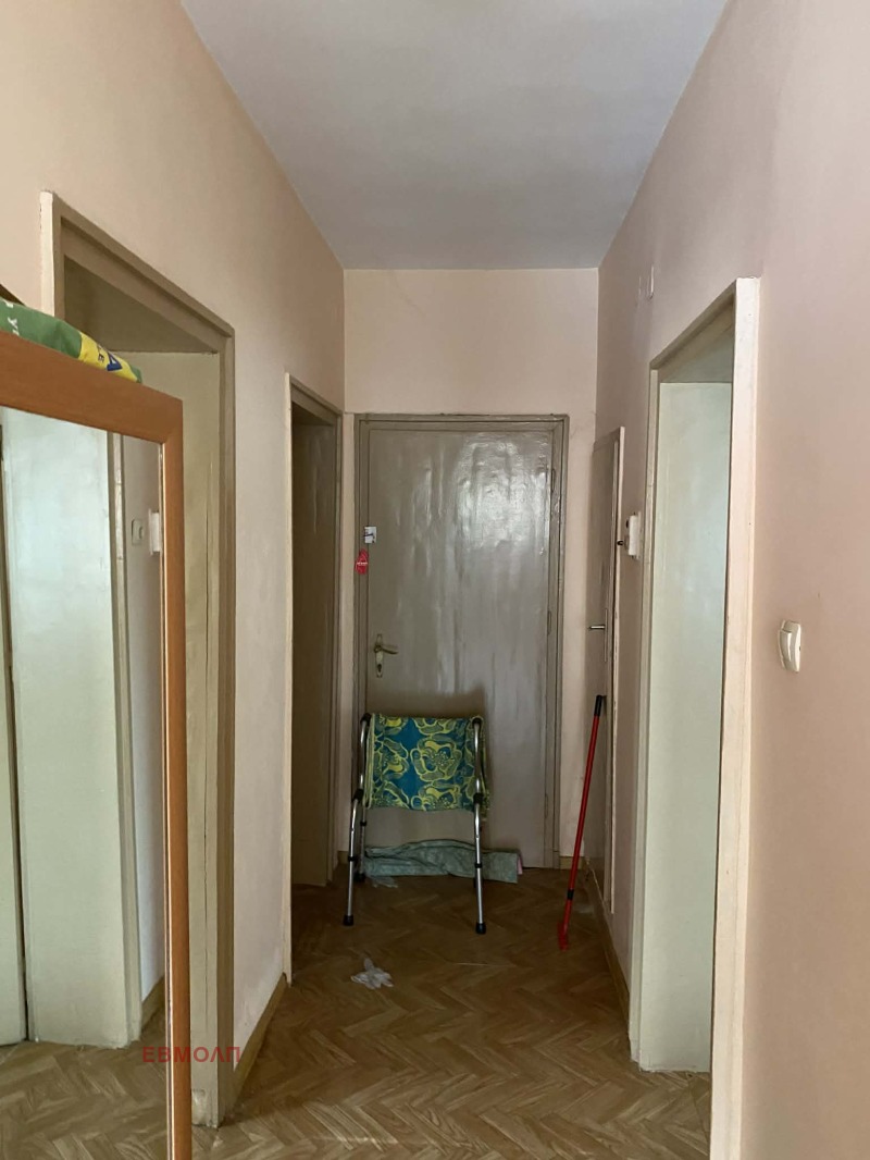 Продава 3-СТАЕН, гр. Пловдив, Кършияка, снимка 3 - Апартаменти - 52606001