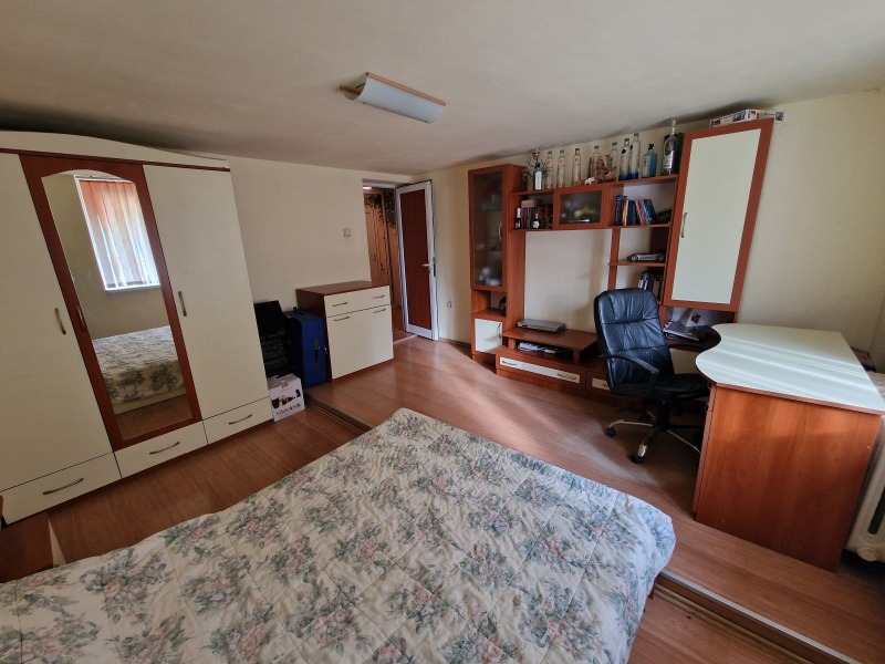 Продава 3-СТАЕН, гр. Русе, Възраждане, снимка 9 - Апартаменти - 52720670