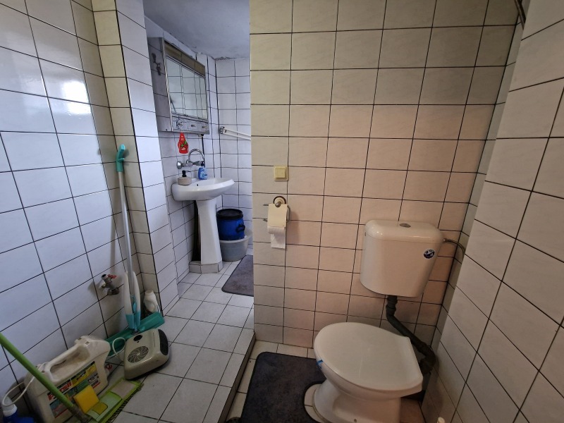 Продава 3-СТАЕН, гр. Русе, Възраждане, снимка 12 - Апартаменти - 52720670